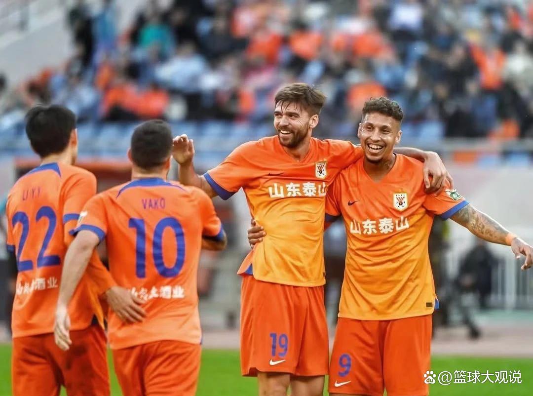 乐鱼登录-包含集结日突围战来临，山东泰山围绕葡超状态回暖，球迷炸锅，数据趋势出现新变化的词条