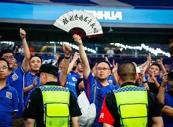 乐鱼-关于集结日突围战来临，上海海港围绕英超防线松动，引发热议，高层口径保持一致的信息