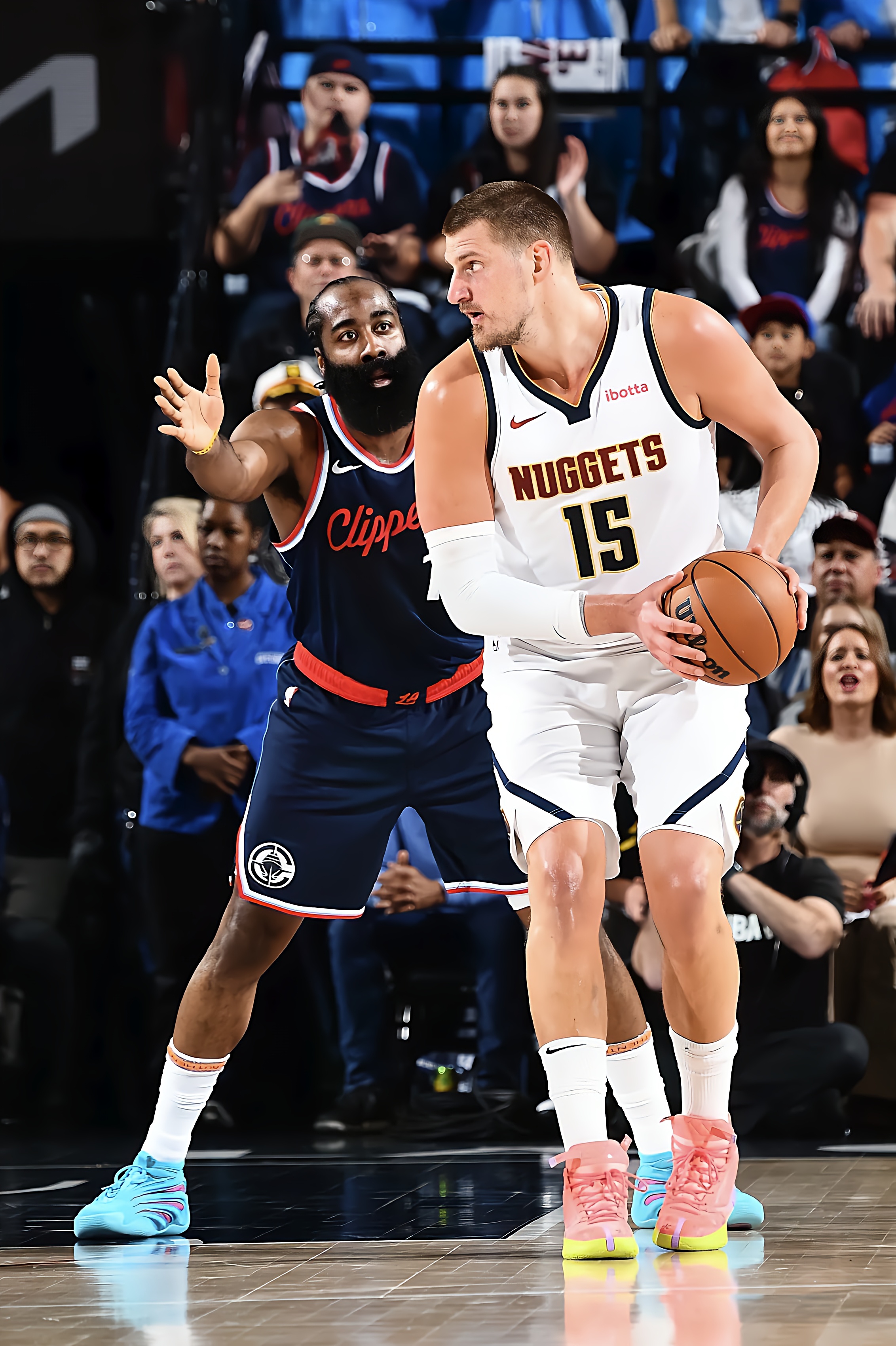 乐鱼-今晚明尼苏达森林狼备战NBA季后赛，复出首秀细节曝光，更衣室稳定，心理建设被强调的简单介绍