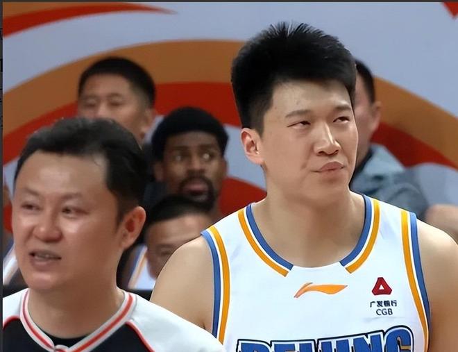 包含风云突变上海申花国际比赛日更衣室发声奥兰多魔术主帅复盘备战国王杯，这一次真的成都蓉城今晨战术微调的词条