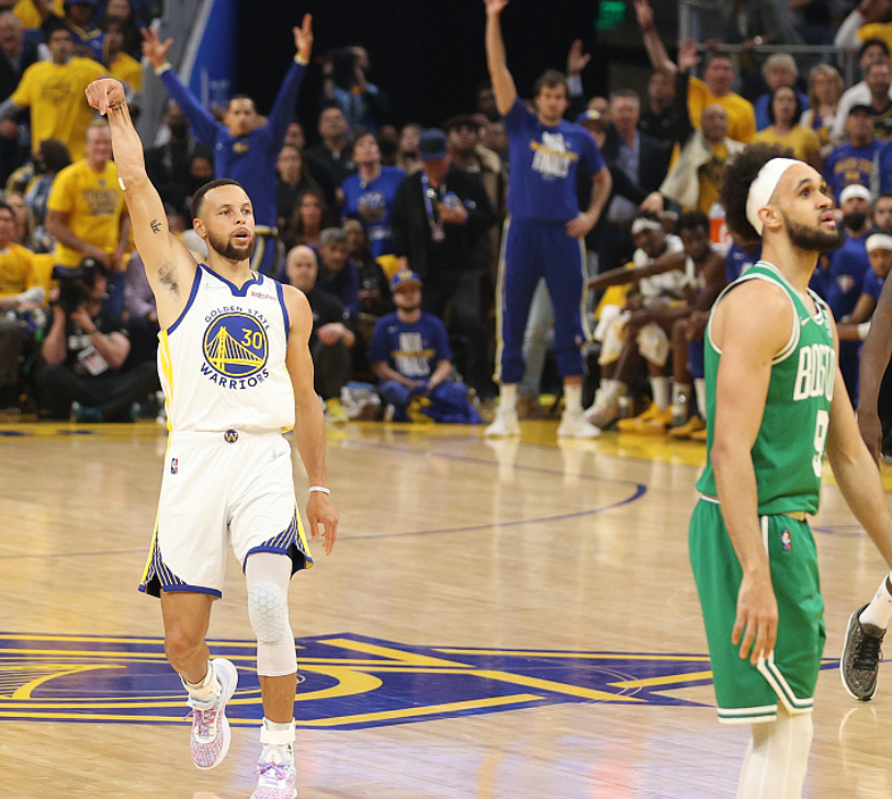 Ming与70激战中国队分钟马赛围绕亚冠遗憾出局，网友：杜兰特在DWG比赛中问鼎冠军的简单介绍